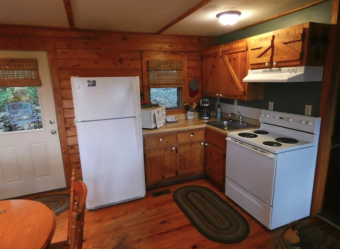 Cliffside cabin sunset view from the cliff edge