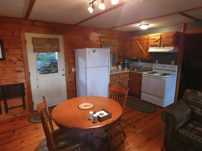 Cliffside cabin panoramic view from the porch