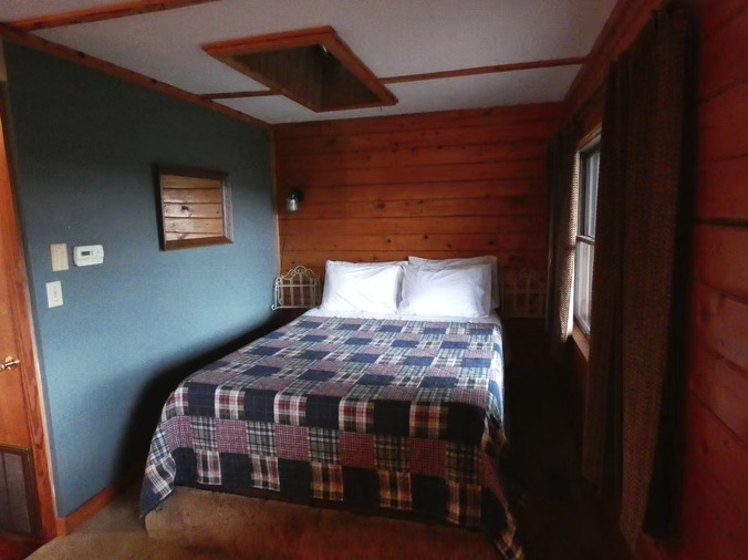 Cliffside cabin winter morning on the cliff