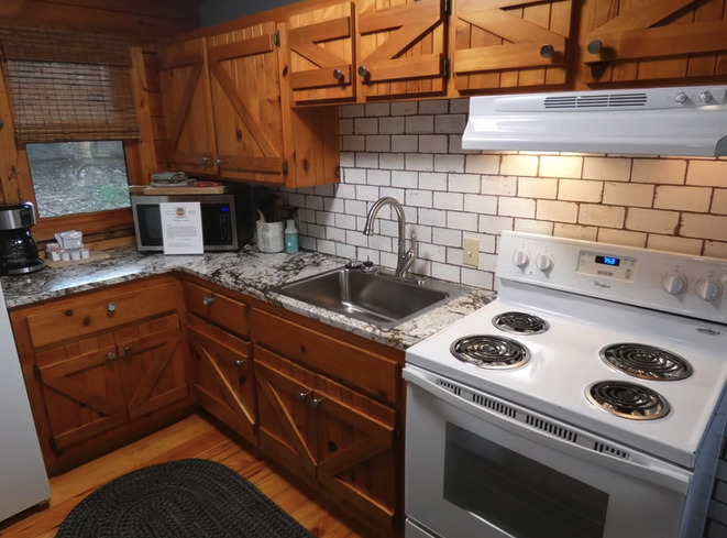 On the Rocks cabin photo 14