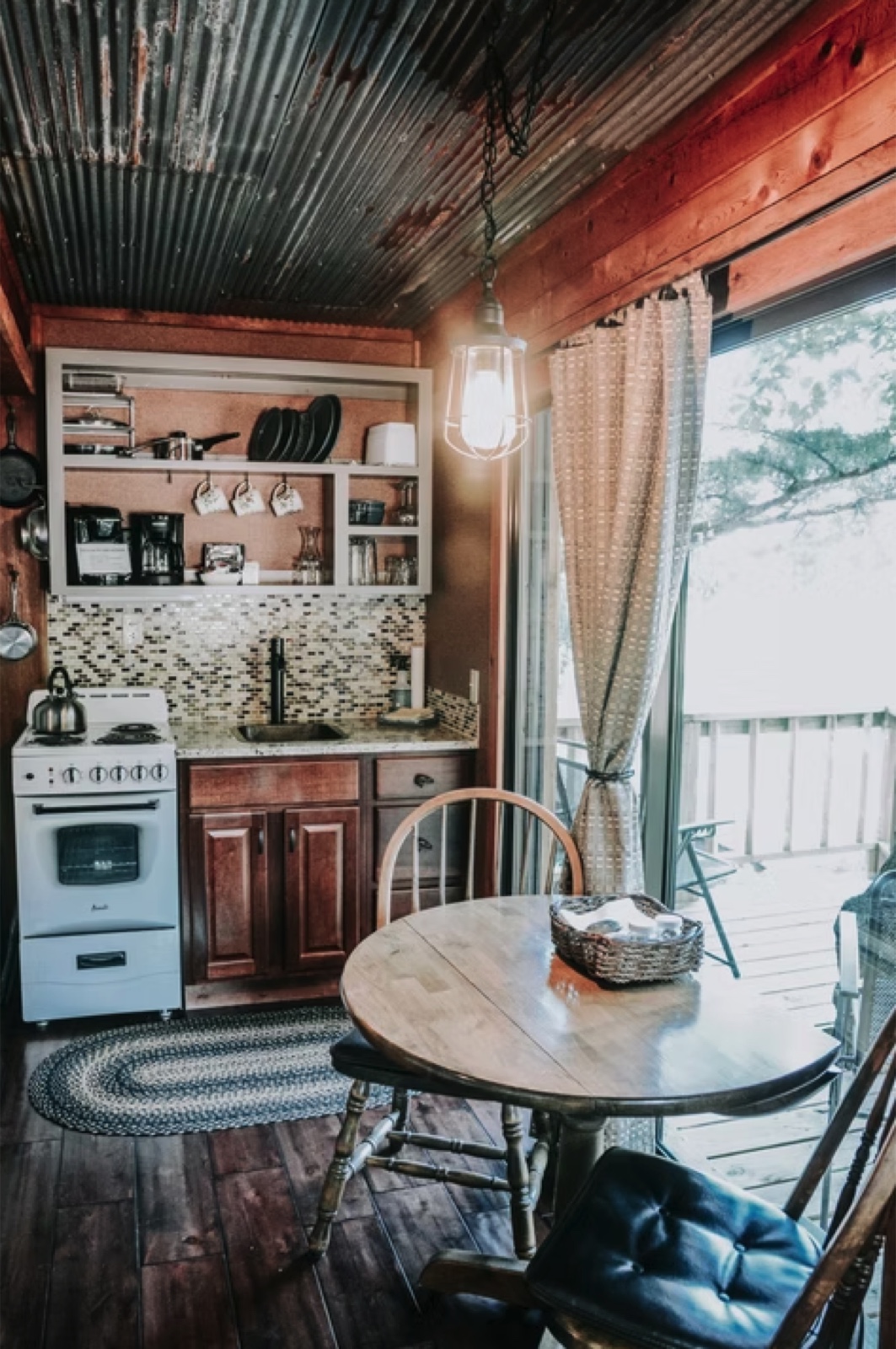 Sunset cabin photo 15