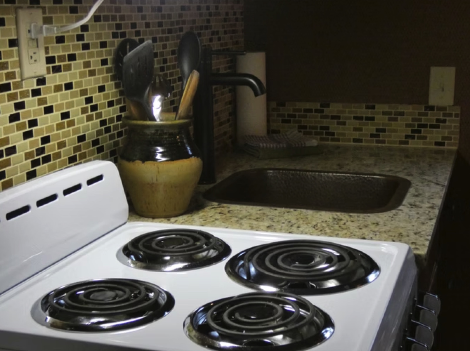 Sunset cabin photo 18